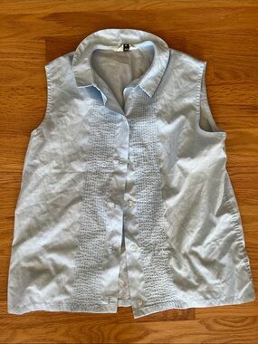 Vintage Penney’s size 16 Light Blue Sleeveless Button-Up Blouse